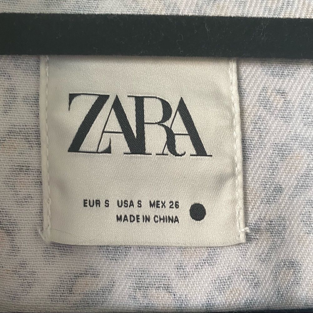 ZARA-OVERSIZED Animal Print Button Down Denim Top (Size:Small) - Picture 8 of 8